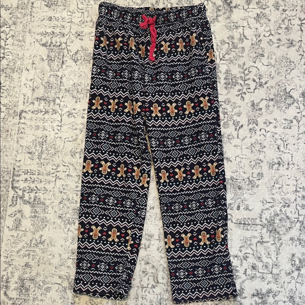 Cuddl Duds Women’s  Gingerbread Pattern Joggers - Black and Red